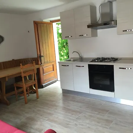 B&B Como Lake Cottage Alojamento de Acomodação e Pequeno-almoço Lecco