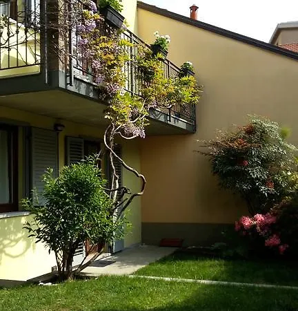 B&B B&B Como Lake Cottage 레코