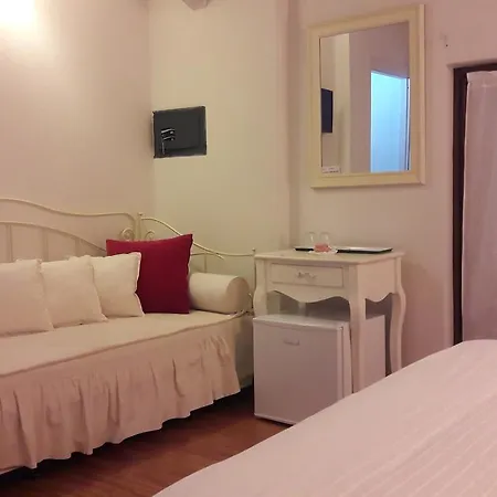 B&B Como Lake Cottage לינה וארוחת בוקר 3*