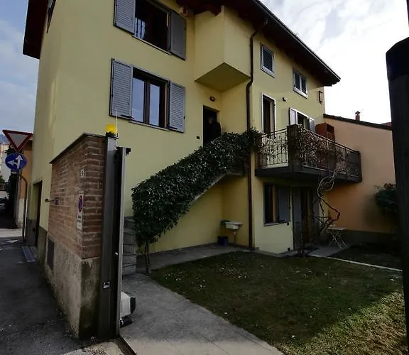 B&B Como Lake Cottage Oda ve Kahvaltı