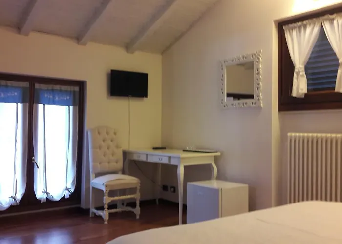 B&B Como Lake Cottage Oda ve Kahvaltı