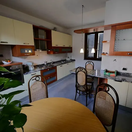 B&B Como Lake Cottage Nocleg ze śniadaniem 3*